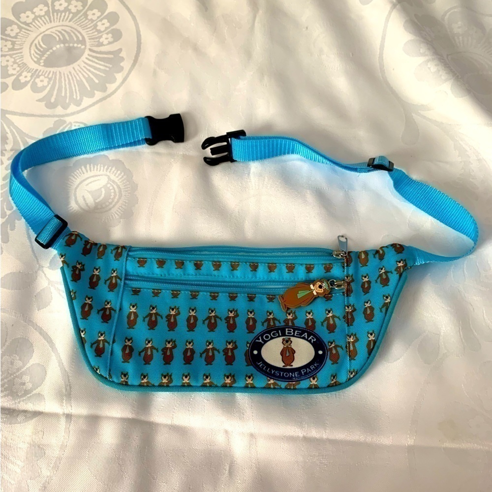 Yogi Bear Jellystone Park bum bag fanny pack, adjustable straps,